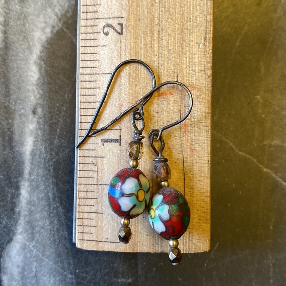 Hand Made earrings flower antique bead and Smokey quartz with oxidized silver - Picture 3 of 4